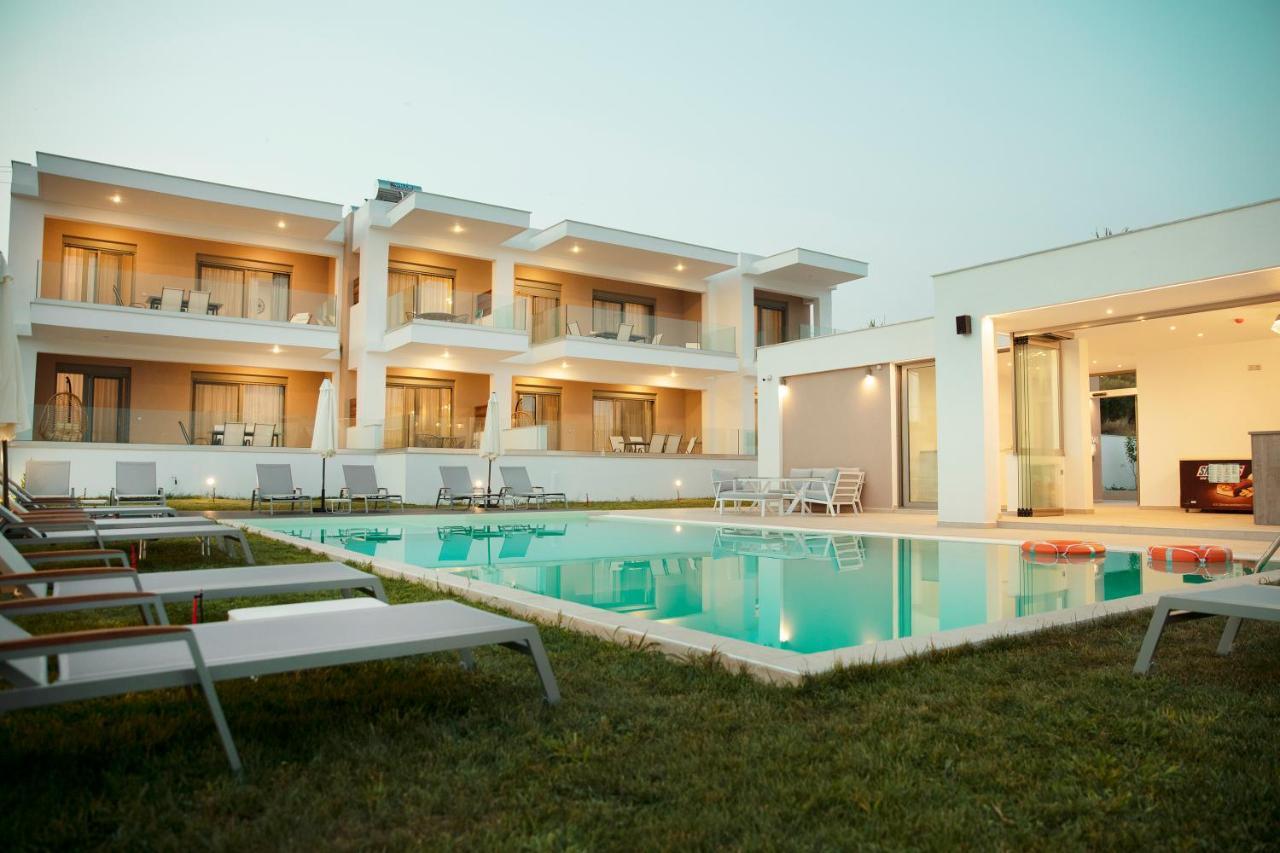 Le Grand Reve Aparthotel Gerakini Buitenkant foto